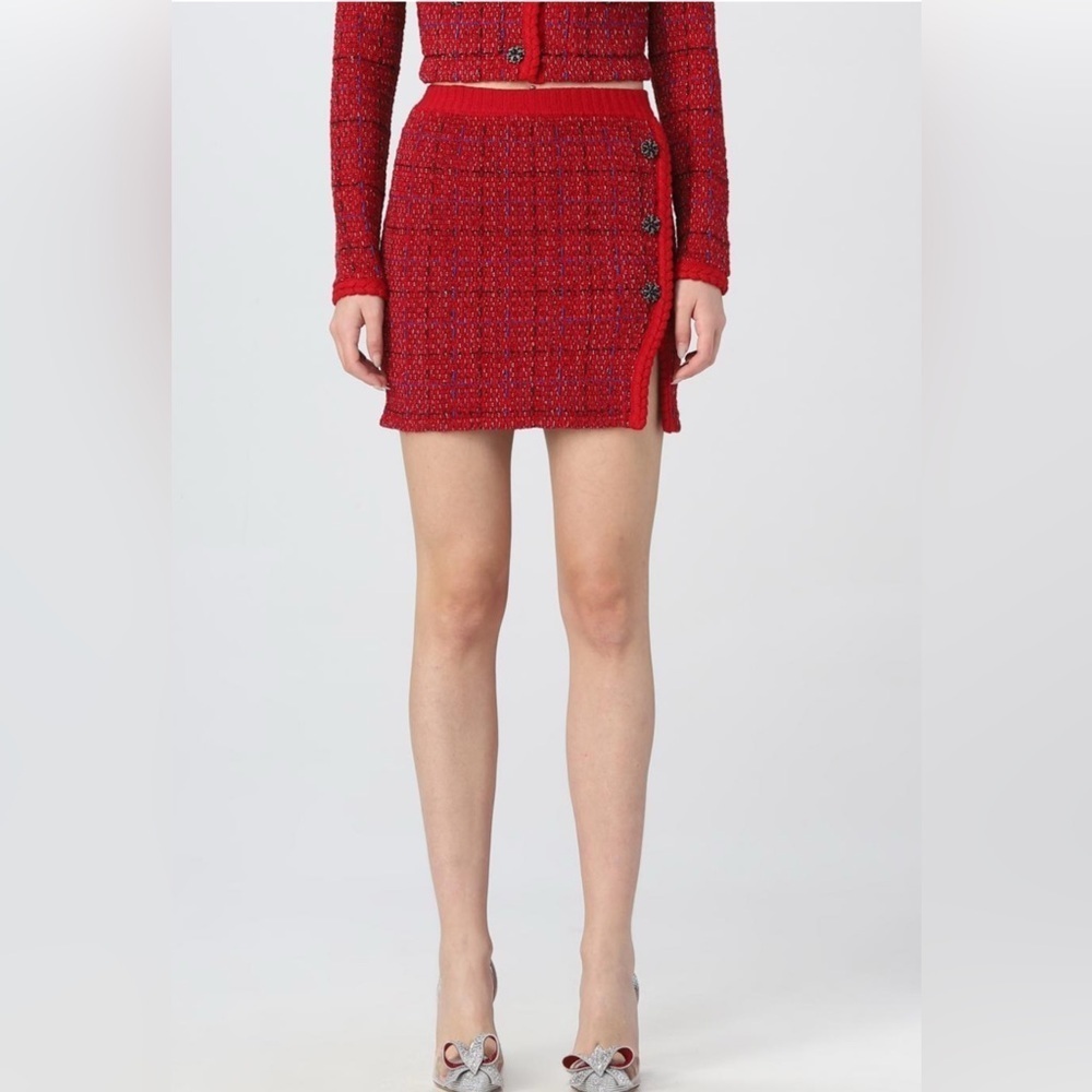 Self-Portrait
crystal button knitted skirt